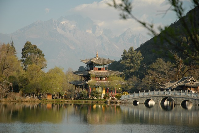 Places to Visit: Lijiang | I Spy Plum Pie