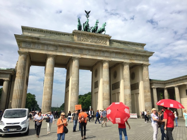 Berlin Exploring: Free Walking Tour, Museum Island, East Side Gallery & More
