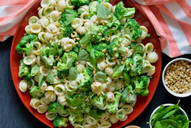 Broccoli Pea Pasta Salad | I Spy Plum Pie