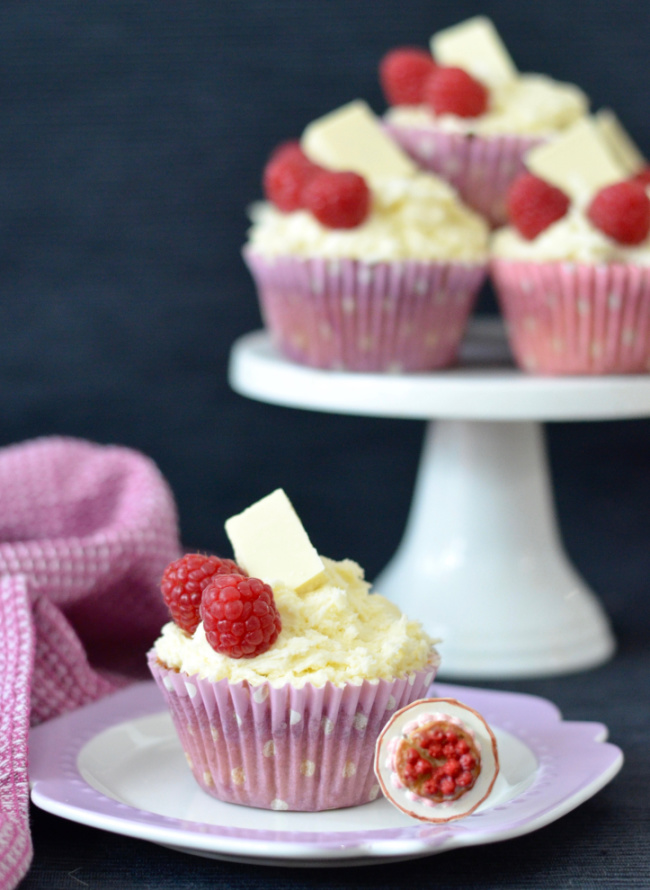 Raspberry White Chocolate Cupcakes | I Spy Plum Pie