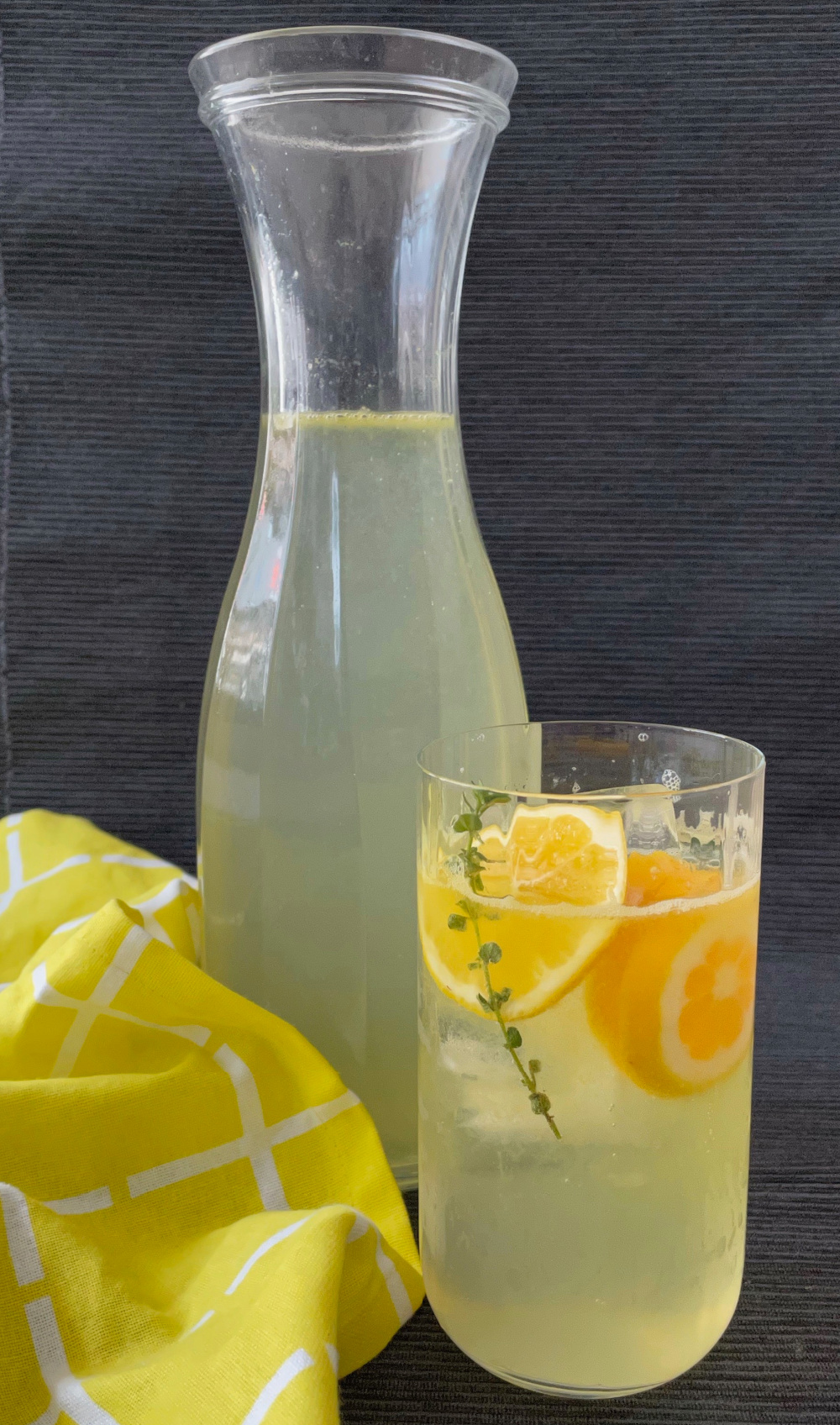 Sparkling Thyme Lemonade | I Spy Plum Pie