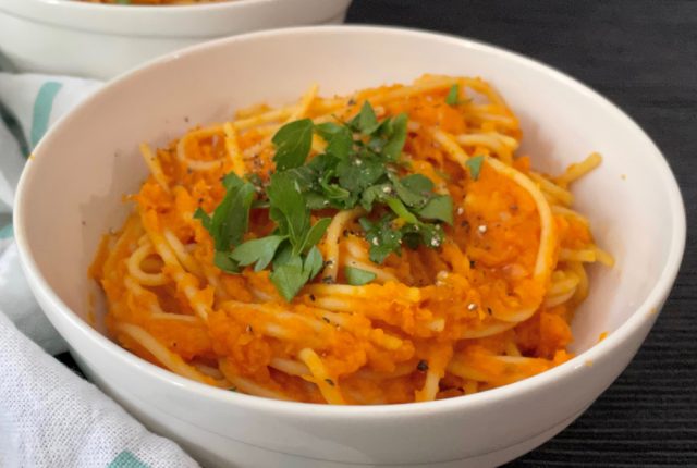 Roasted Carrot and Tomato Pasta | I Spy Plum Pie