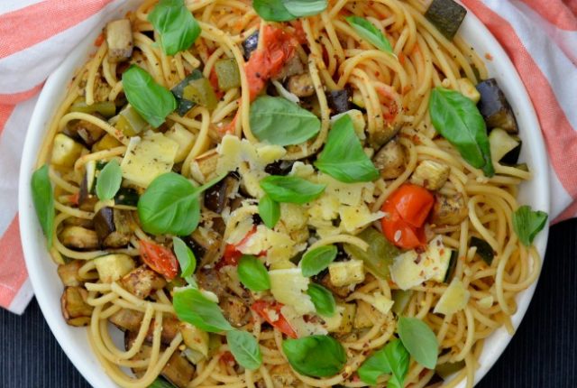 Ratatouille Spaghetti | I Spy Plum Pie